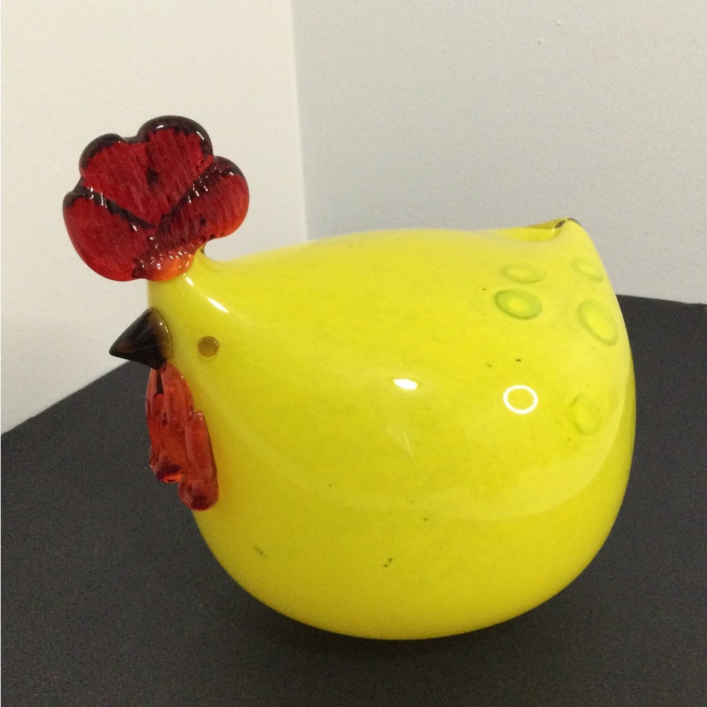 Villeroy & Boch , Handcrafted Blown Glass Chicken Figurine 🐓💛